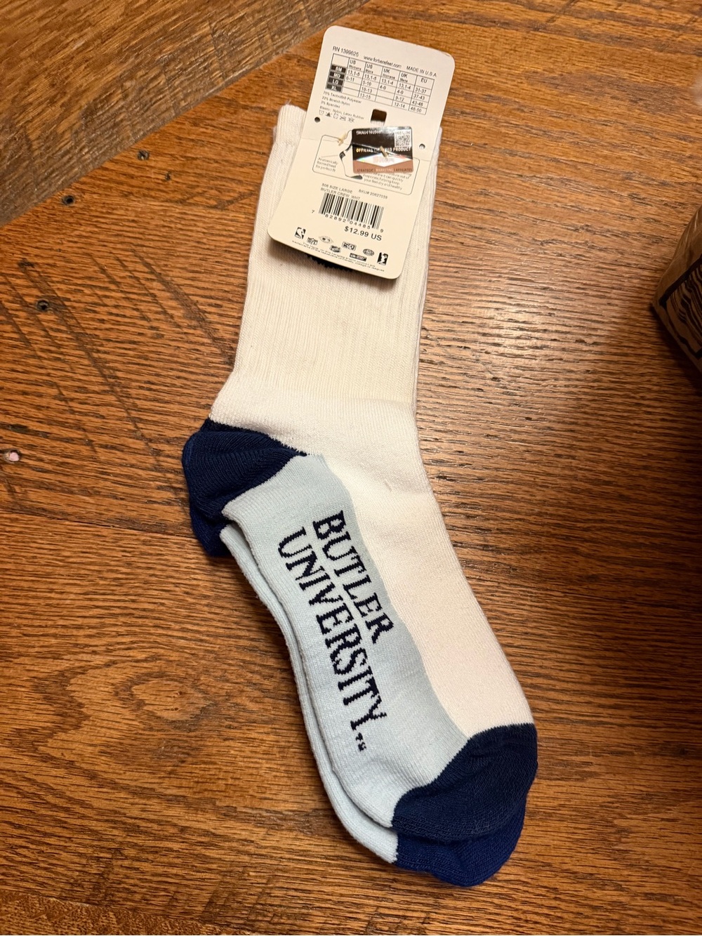 Butler University bulldogs White & Navy Crew Socks Sz lg